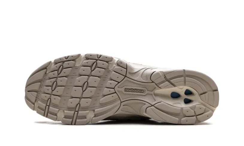 More New Balance 740v2 'Incense Angora'